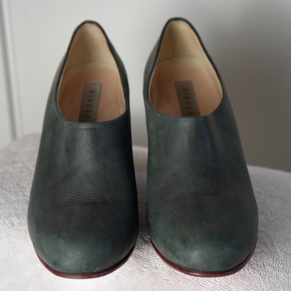 Nisolo Grey Austin Heels
